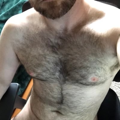 32 gay. Just here to look at hot guys