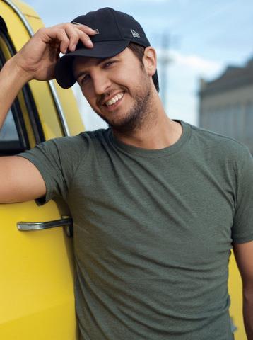 This twitter is for @LukeBryanOnline fans! Please follow!!