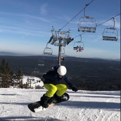 vv0jtek's profile picture. 