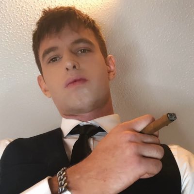 👑 Findom - Cashmaster - Straight - Evil. Deleted at 7k. I’m BACK 💪🏻 Still AsmodianPrince on Skype https://t.co/d3vivokRCf