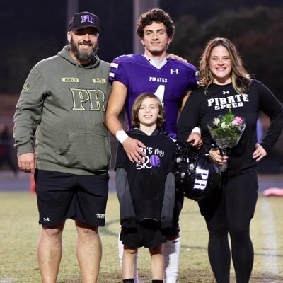 Football Mom to my favorite Pirate #4 🏴‍☠️