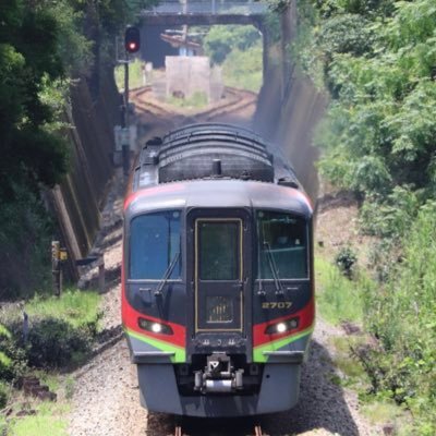 鉄道模型弄ったり時々撮り鉄する２０歳です。 良かったらフォローお願い致します！！ 最近はバイク沼にちょっとずつ､､