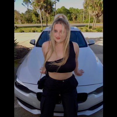 KatySatz's profile picture. ༺♡༻