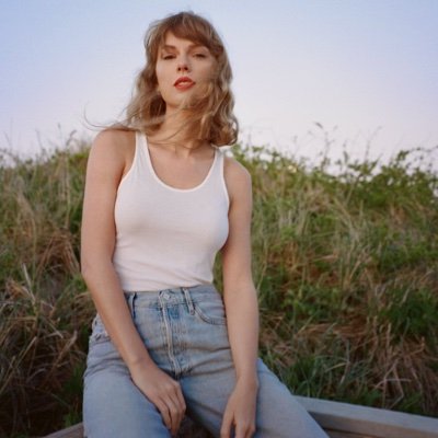 hopetheyshine_'s profile picture. We're all so tired of everything