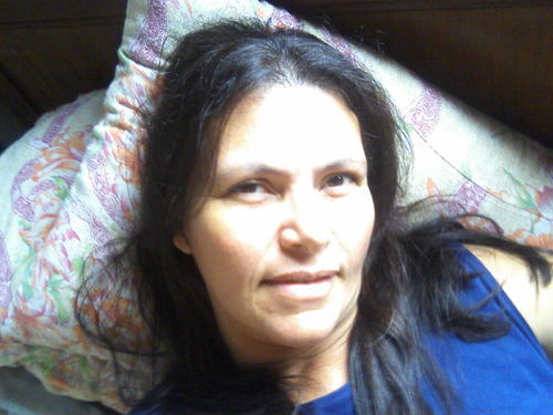 Casada,4 filhos muito feliz na presença do nosso Glorioso DEUS eterno.Agradecida a JESUS pela minha salvação e de toda minha família.Propriedade exclusiva DELE