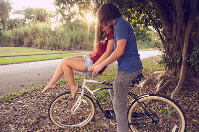 Three girls  And one boy whos tweet about teenage life -- Just folow ♥ -- NF=NFB ♥