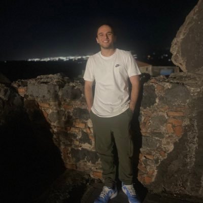 Good guy coming from Sicily. I dream to travel the world and make money! - I work as a copywriter (e-mail marketing, sales pages, advertising pages, etc.)