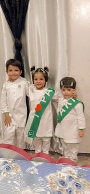 ayesham40865642's profile picture. 