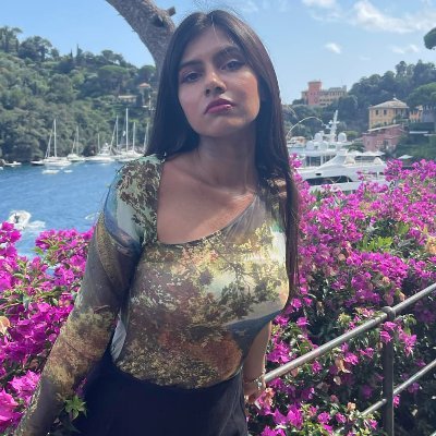 ItsGiahLe's profile picture. Marketing & Copy-Strategist for 7/8 Figure Brands. Mentor to Boujee Copywriters. 200+ clients served