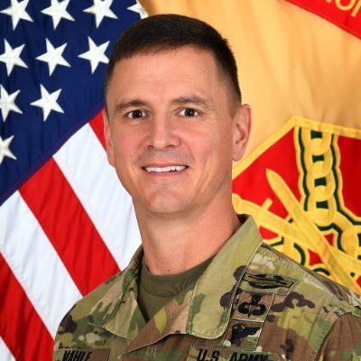 This is the official Twitter of the forte Moore Garrison Commander. Following /Retweet does not represent endorsement.