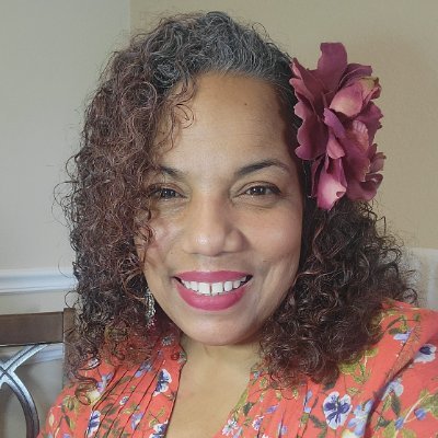 #AfroLatina🇵🇷
Artist, Speaker, Educator
-
DEI Instructor at LREDI @lenoirrhyne
Certified VR Educator 
Certified Art Life Coach