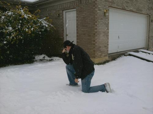 GulliverTravel8's profile picture. Rolling dice is a way of life. Always be shootin and lootin.