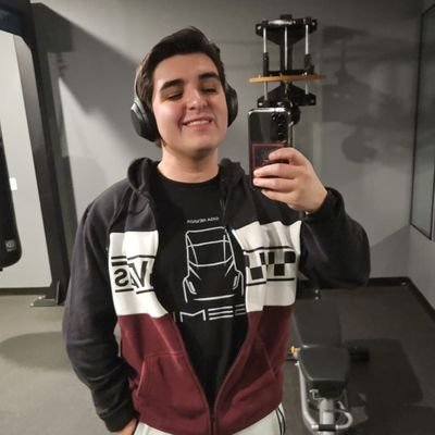 OscarQuinonesB Profile Picture