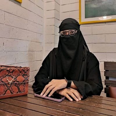 mila409550's profile picture. Before you judge me,
Make sure, You are perfect 😅
If you are not🙁 Then Shut up🤫😤