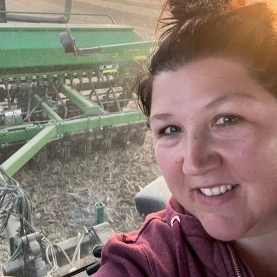 Mom|Wife|Egg and Grain Farmer Growing food for my family and yours. Proud to advocate for woman in agriculture and all things related.