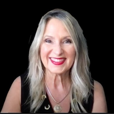 Exhilarating Your C-Suite + Board Story with Nuance + Vigor ✧ Putting Your Value Into Words ✧ Helping Buoy Careerists Amid Transition https://t.co/GhatWDlk5G