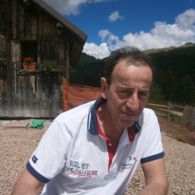 Uomo.mi piacciono le donne
Sexy amo fare amore