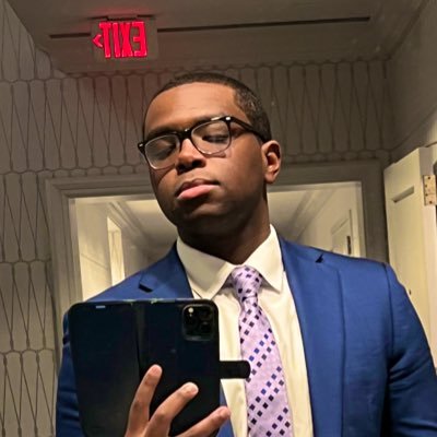 @UVA 2023’| Progressive Centrist |22 y/o| Political Junkie | Dem Staffer on Capitol Hill 🏛️