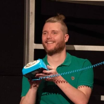 SaaS acct manager, electoral reform supporter, ⚽@DCFCofficial🐏, improv🎭, 🏳️🌈LGBTQ+ ally🏳️⚧ ||
Views = liberal, own, mash-up of my hats 🔀🎩🧢