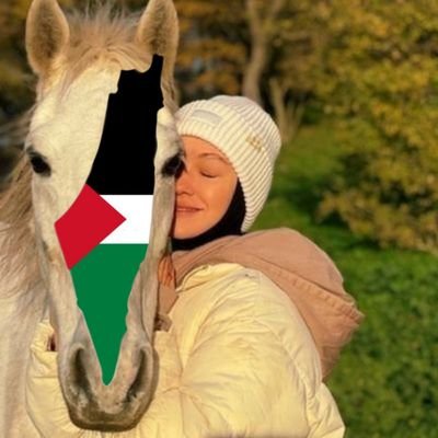 آقا امیرالمومنین ع:
شما را برای غیر دنیا آفریده اند....
(نهجالبلاغه،خطبه۲۰۳)
مادر، هنرمند، معلم