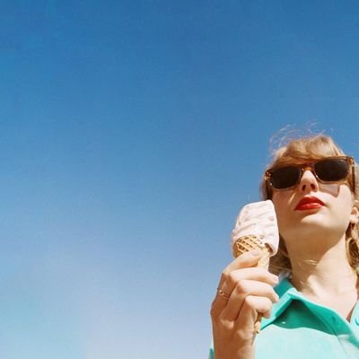 #SeniorSwiftie since debut, fan account. here for Taylor Swift