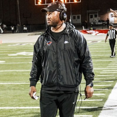 Dallas Skyline Athletic Coordinator | Head Football Coach | @SKYLINEfb | #RaiderStandard #SkylineU | ♦️NUPE♦️Business Card: https://t.co/ZfydJZW2hj