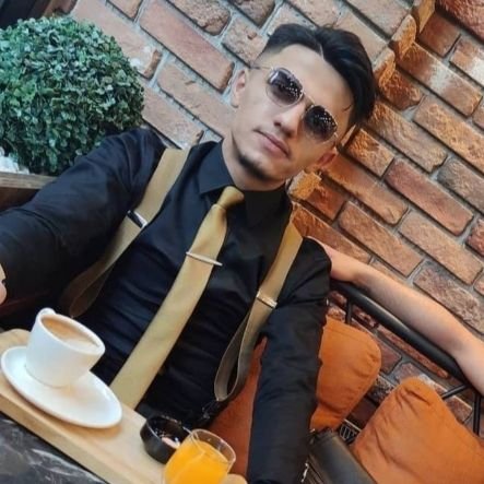 Herşeyi Senin için yarattım, diyen Rabbine, her şeyden senin için vazgeçtim, diyebilmektir Aşk...