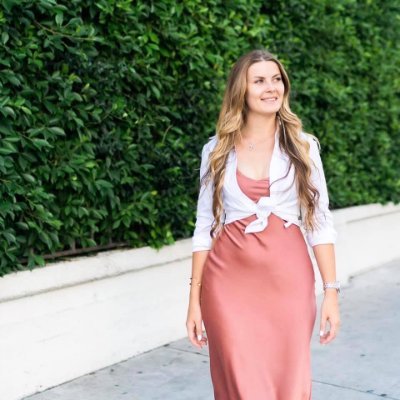 theresa76747897's profile picture. 