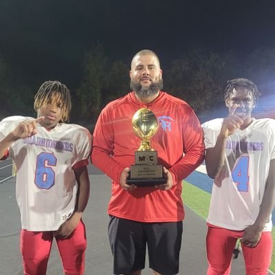 Firm Believer in My Savior!! Father of Ayron and Donovan Delaney, & Deontay Tate. Coach and Scout for EastTennElite 7 vs 7 &Assistant Coach 6&7grade Roadrunners