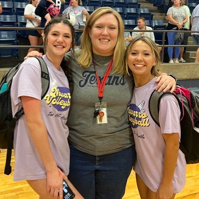 Teacher/Coach at Wimberley ISD 🤠 “The beauty of coaching is growing the players from the ground up”-Kobe Bryant 🐍 Little Things Matter