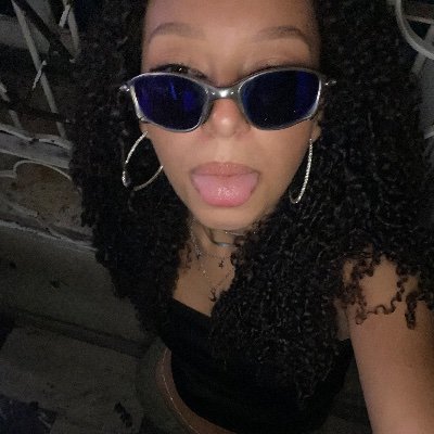 contradição toda hora aqui