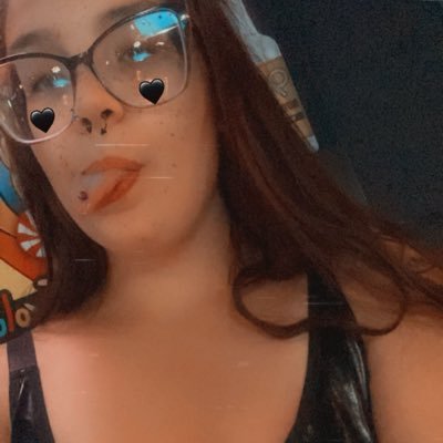 GoddessJade2k16's profile picture. Worship the ground I walk on and don’t throw a fit. mommy doesn’t like that. Now the tribute pay is $20. $cheyennelovebug is my cashapp🫶🏻