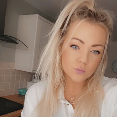 kirstinirwin's profile picture. 