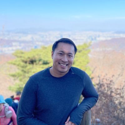 xsvfat's profile picture. PM to Indiehacker journey