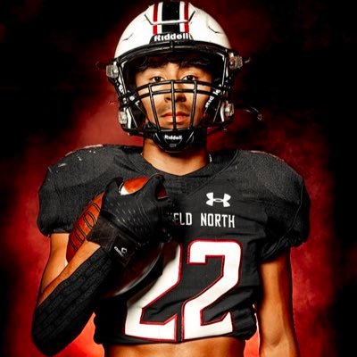 RaphaelDTovar's profile picture. PNHS 26’| Football DB • Wrestling | 170 lbs | 5’10 | 5.2 GPA | Bench: 225 | Deadlift: 345 | Squat: 325 |