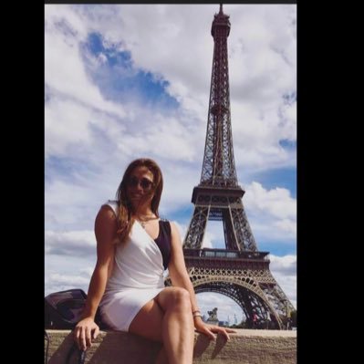 Abogada U Chile, Mg. en Dr. Público. Fiscal Adjunto. Investigo corrupción y delincuencia económica. Gimnasta amateur en @acrobacialibre 🤸♀️. Opino por mí acá.