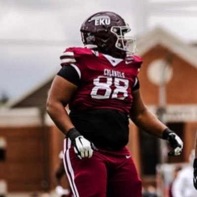 DT/DE/NT 6’3 310 6’11 Wingspan 4.98 40 time FBS Talent Run Game Stopper‼️ will bust your #1 guy every time🤷🏾‍♂️ Don’t waste your time Coach I’m a Kern!!!