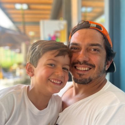 tcheskojacomel's profile picture. Trust me, I'm a computer engineer!