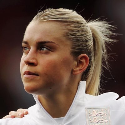 24|Footballer. @arsenalwfc . @lionesses . @adidasfootball . @beatsbydreuk . @volante_sports_ Enquiries: info@alessia-russo.com