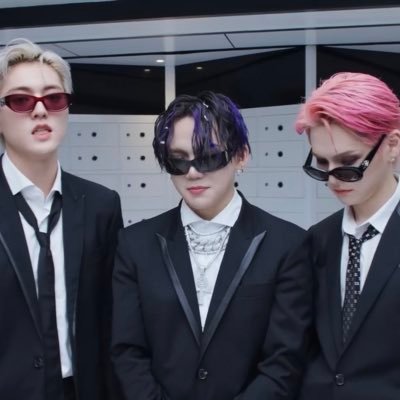 treasure seventeen kpop 💎🎧🐯🧸