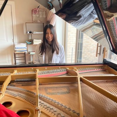 Mathephysician: Attending MD during the day, solving math equations at night. Will play the piano anytime! TEDxChicago speaker, Taiwanese American 🇹🇼🇺🇸🇺🇦