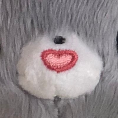 todaytooS2's profile picture. 왼인데 연하고 강아지야?