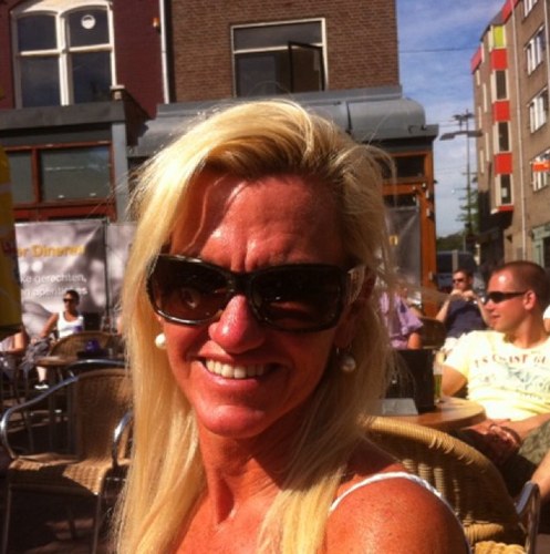 311miriam's profile picture. - gek op wijn - vindt het leuk om te koken, dus ook gek op lekker eten - rpm en xco - zwartwit en niet grijs