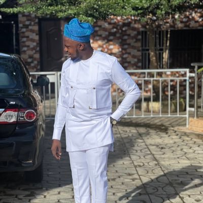 Pharmacist||Public Health Enthusiast||Chelsea Fan||Politics