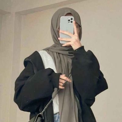 AeshaXandr60760's profile picture. 