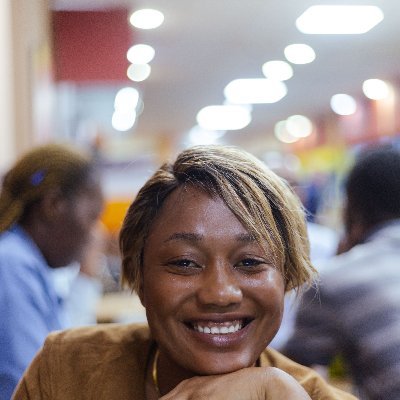 Je suis entrepreneure en e-commerce fondatrice de l'association EDENGAN PARADIS je suis pour l'innovation du systeme éducatif africain