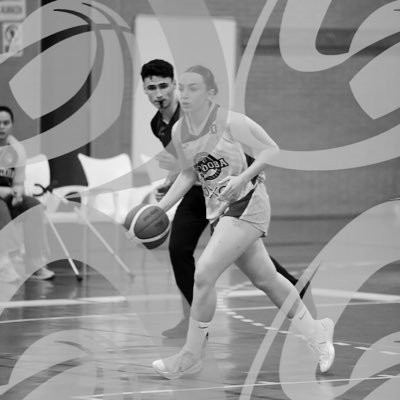 @UNICORDOBAfeme1 || Class2025 🔜 || PG || 5,7ft || @FAB_Andaluza champion of Spain and runner-up of Spain || Andalusian runner-up 🇪🇸🔝 || @eliteSportsESP 🪄