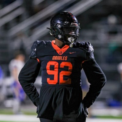 OSH 2024 // 6’6 260LBS // Defensive lineman // #92