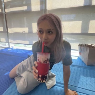 twice | newjeans | itzy | g-idle | loona | rv | bp | IVE | saw twice 7/9/23 🤭🤍