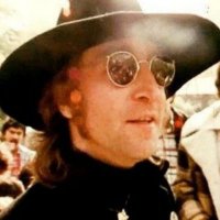 Lennon love bot!(@lennonish) 's Twitter Profile Photo